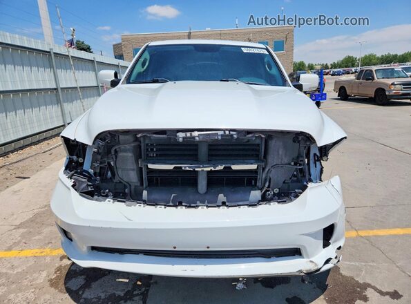 1C6RR7MT7GS385069 2016 RAM 1500 White Widok z przodu