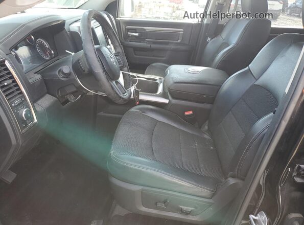 1C6RR7MT7HS674857 2017 RAM 1500 Black Widok wnętrza z przodu