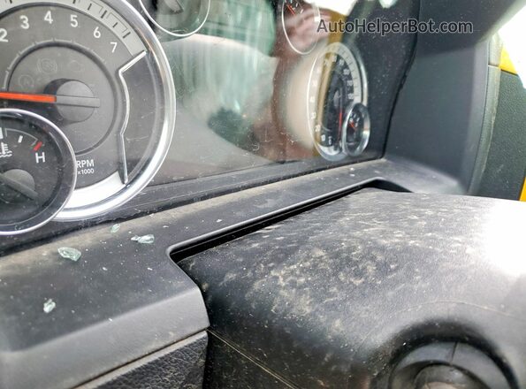 1C6RR7MT9GS329859 2016 RAM 1500 Yellow Вид щитка приладів
