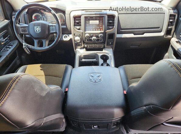 1C6RR7MT9GS354082 2016 RAM 1500 Желтый Вид панели приборов