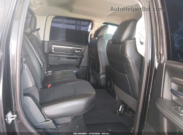 1C6RR7MT9JS117423 2018 RAM 1500 Black Vista de la etiqueta del VIN
