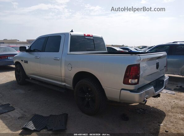 1C6RR7MTXJS180644 2018 RAM 1500 Silver Tył lewy