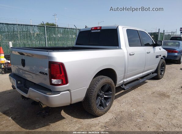 1C6RR7MTXJS180644 2018 RAM 1500 Silver Tył prawy