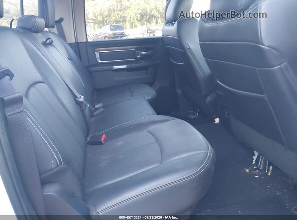 1C6RR7NM0JS237618 2018 RAM 1500 White VIN կոդի պիտակի տեսք