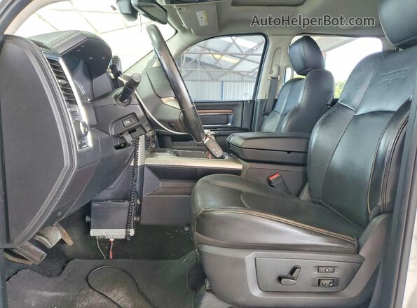 1C6RR7NM2GS337261 2016 RAM 1500 White Vista interior delantera