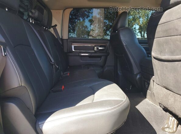 1C6RR7NM2JS351846 2018 RAM 1500 White Вид задніх сидінь