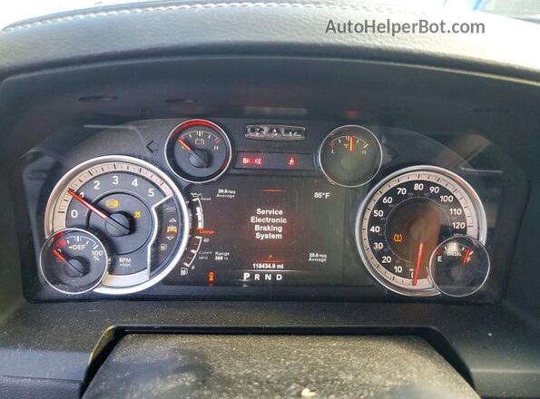 1C6RR7NM6JS309261 2018 RAM 1500 Белый Вид щитка приборов
