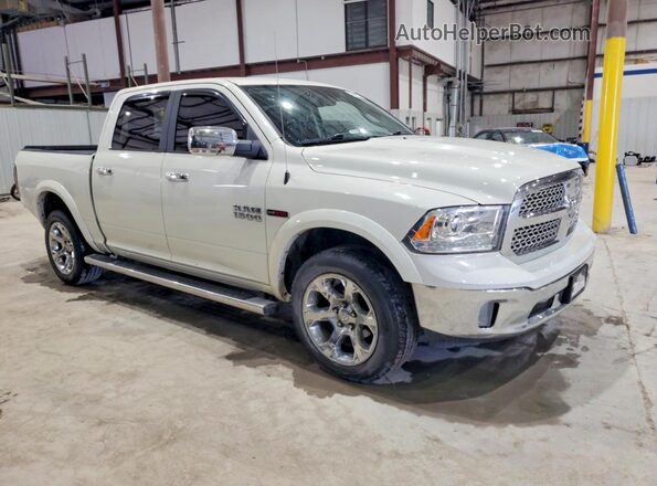 1C6RR7NM6JS309261 2018 RAM 1500 Белый Передняя правая четверть