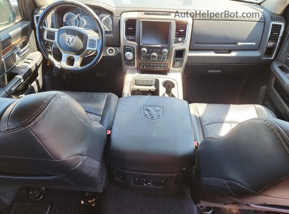 1C6RR7NMXHS879838 2017 RAM 1500 Silver Vista del salpicadero
