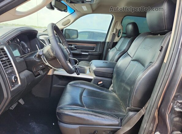 1C6RR7NMXJS293162 2018 RAM 1500 Gray Вид салону спереду
