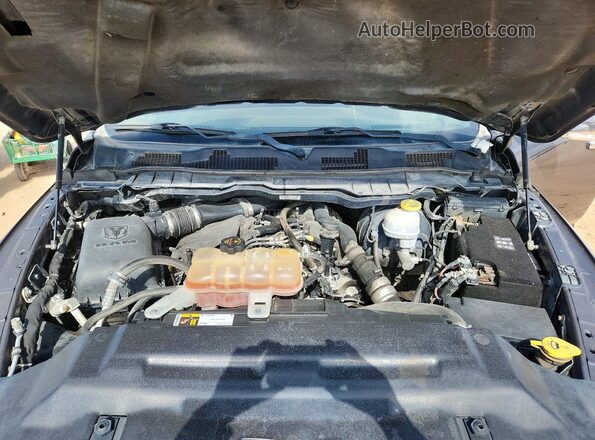 1C6RR7NMXJS293162 2018 RAM 1500 Gray Вид задньої частини салону