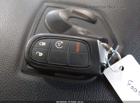 1C6RR7NT0JS187181 2018 RAM 1500 Maroon Առջևի վահանակի տեսք