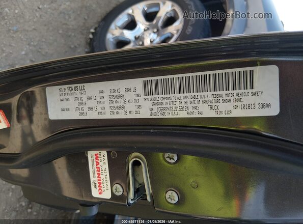 1C6RR7NT2JS159124 2018 RAM 1500 Gray Շարժիչի բաժամունքի տեսք