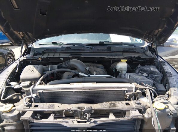 1C6RR7NT2JS159124 2018 RAM 1500 Gray Հետևի տեսք