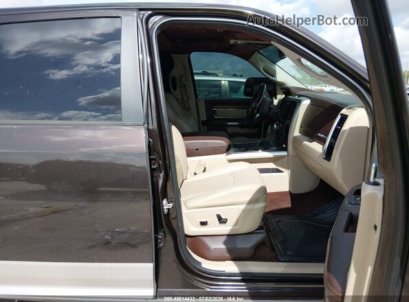 1C6RR7NT4HS690917 2017 RAM 1500 Brown Вид салону спереду