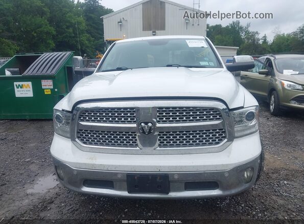 1C6RR7NT4HS802888 2017 RAM 1500 White Widok zestawu wskaźników