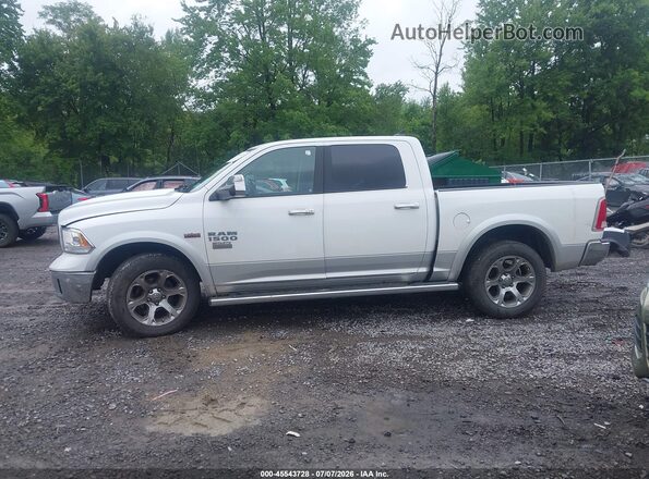 1C6RR7NT4HS802888 2017 RAM 1500 White Widok wnętrza 360 stopni