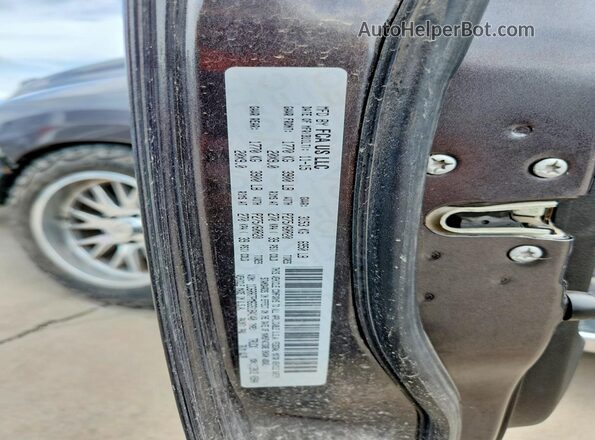 1C6RR7PM6GS184140 2016 RAM 1500 Charcoal Widok komory silnika