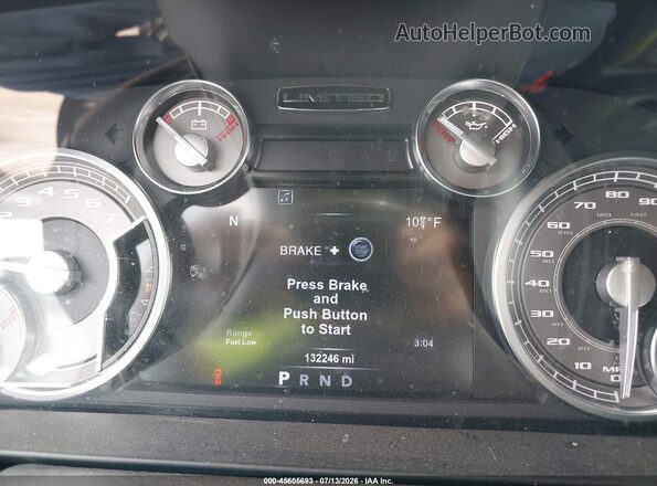 1C6RR7PT9JS139790 2018 RAM 1500 Gray Widok tylnych siedzeń