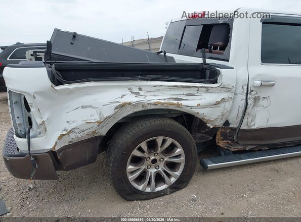 1C6RR7PTXHS843507 2017 RAM 1500 White Front view