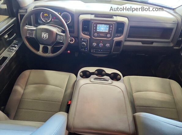 1C6RR7SM2KS682013 2019 RAM 1500 Белый Вид панели приборов