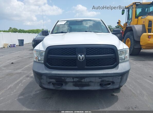 1C6RR7ST0KS659417 2019 RAM 1500 CLASSIC White Widok zestawu wskaźników