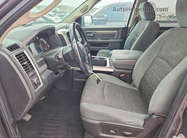 1C6RR7TM1GS145347 2016 RAM 1500 Gray Вид салону спереду