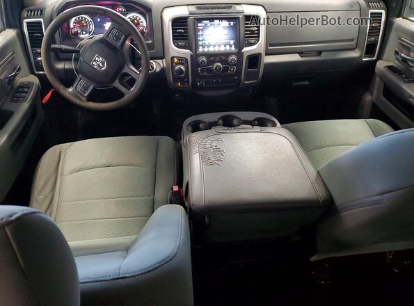 1C6RR7TM5GS198360 2016 RAM 1500 Silver Dashboard view