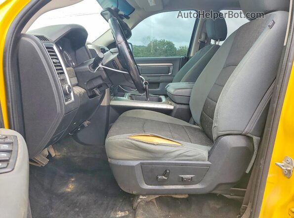 1C6RR7TT0GS349824 2016 RAM 1500 Yellow Вид салону спереду