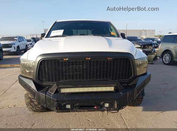 1C6RR7TT1HS502289 2017 RAM 1500 White ხელსაწყოთა პანელის ხედი