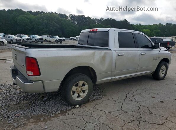 1C6RR7TT2JS154296 2018 RAM 1500 Silver Tył prawy