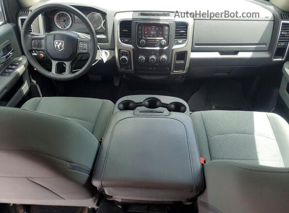 1C6RR7TT3LS106129 2020 RAM 1500 Черный Вид панели приборов