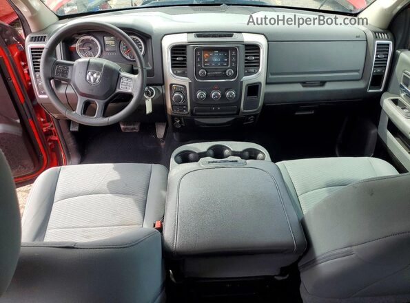 1C6RR7TT4KS676851 2019 RAM 1500 Red Вид панелі приладів