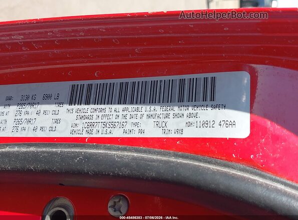 1C6RR7TT5KS567167 2019 RAM 1500 CLASSIC Red ძრავის განყოფილების ხედი
