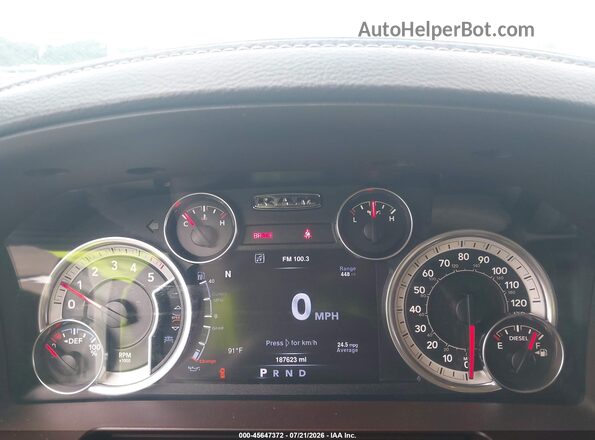 1C6RR7VMXGS309904 2016 RAM 1500 White Widok tylnych siedzeń