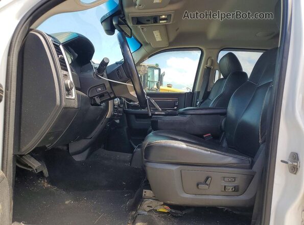 1C6RR7VT1HS551876 2017 RAM 1500 White Вид салону спереду