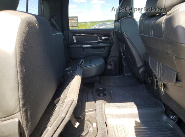 1C6RR7WT4HS729679 2017 RAM 1500 Черный Вид задних сидений