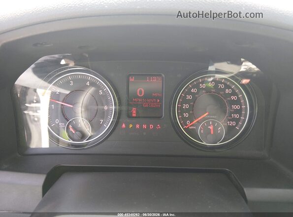 1C6RR7XT2LS161312 2020 RAM 1500 CLASSIC White Widok tylnych siedzeń