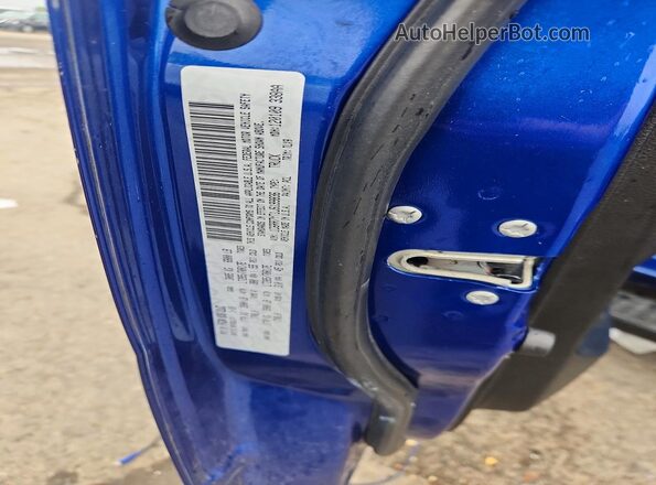 1C6RR7YT1JS199836 2018 RAM 1500 Blue Widok komory silnika