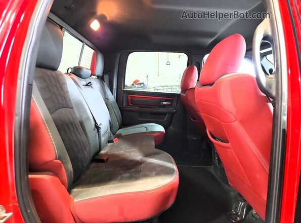 1C6RR7YT5GS352128 2016 RAM 1500 Red Հետևի նստատեղերի տեսք