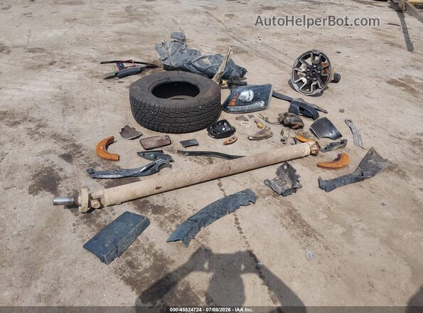 1C6RR7YT8GS151436 2016 RAM 1500 Красный Вид панели приборов