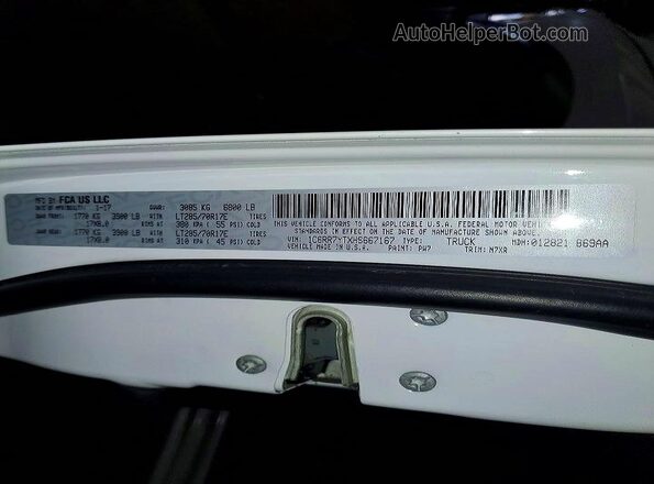 1C6RR7YTXHS667167 2017 RAM 1500 White Вид підкапотного простору