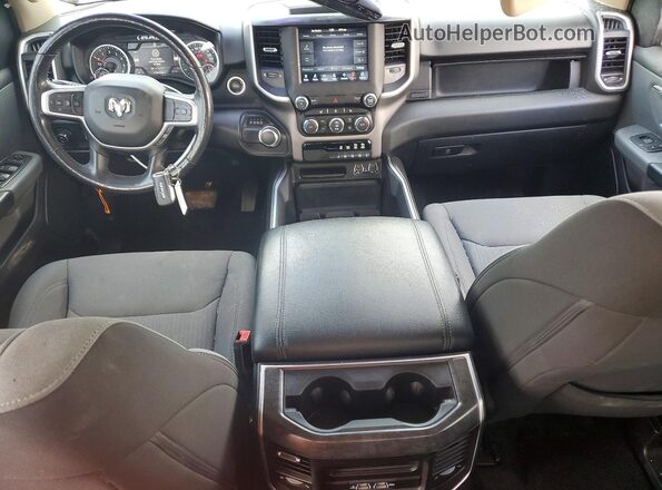 1C6RREBT4LN277654 2020 RAM 1500 Black Dashboard view