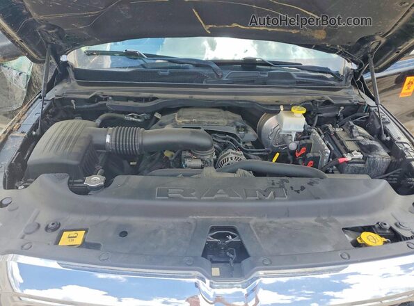 1C6RREBT4LN277654 2020 RAM 1500 Black Rear interior view