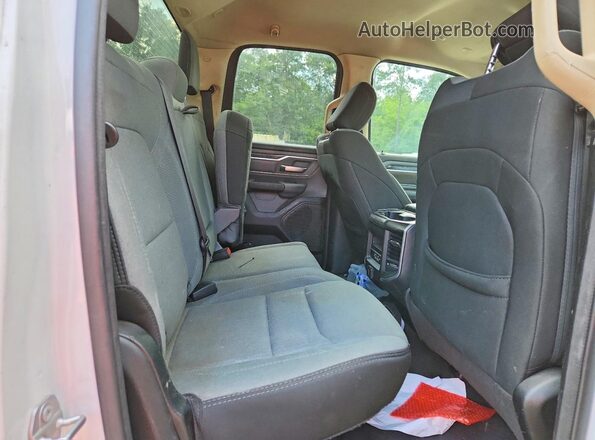 1C6RREBT5LN123776 2020 RAM 1500 Белый Вид задних сидений