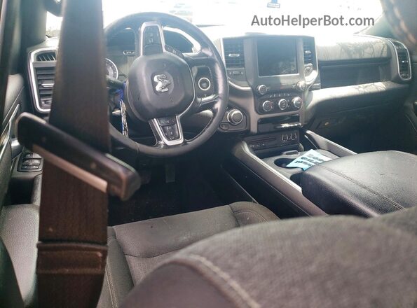 1C6RREBT7KN761302 2019 RAM 1500 White Dashboard view