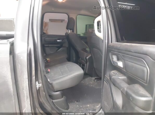 1C6RRECT8KN567831 2019 RAM 1500 Gray Вид наклейки з VIN-кодом