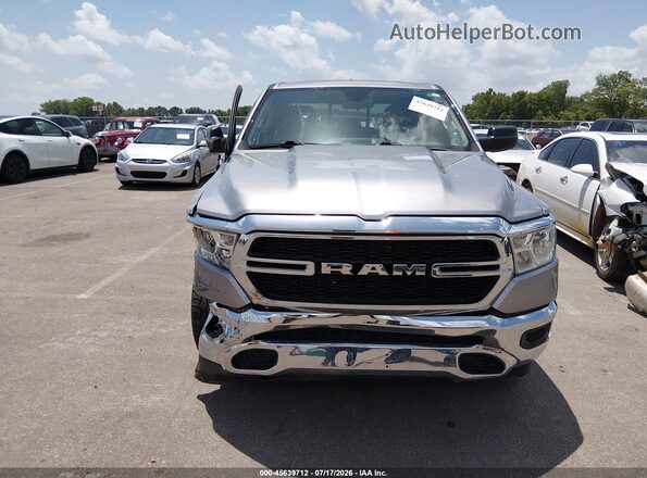1C6RRECTXKN737915 2019 RAM 1500 Silver Вид щитка приладів