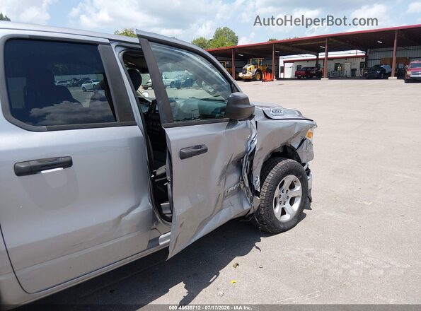 1C6RRECTXKN737915 2019 RAM 1500 Silver 