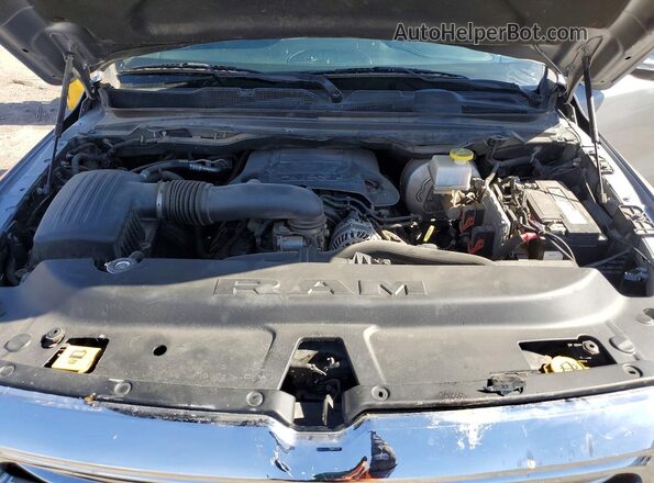 1C6RREDT2LN306095 2020 RAM 1500 Silver Widok wnętrza z tyłu